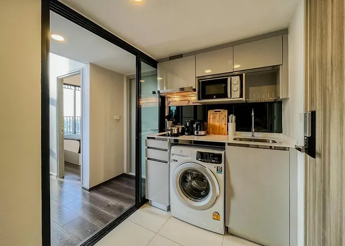 Duplex Near Bts L Rooftop Pool L Skyline L Sontana Bangkok
