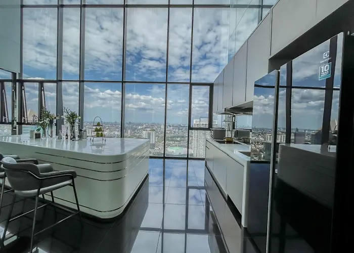 Duplex Near Bts L Rooftop Pool L Skyline L Sontana Holiday home *